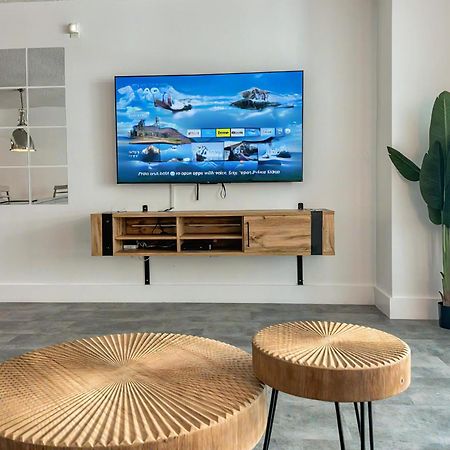 Elegant Centric Vibrant Pool Jacuzzi Free Parking Apartment ไมอามี ภายนอก รูปภาพ